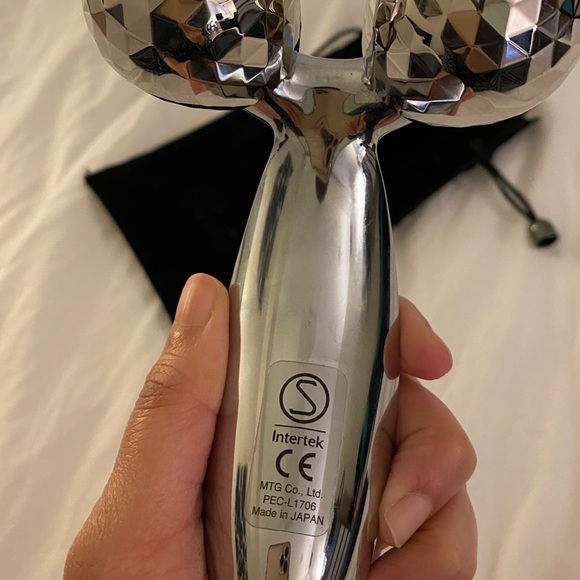 ReFa CARAT Platinum Roller - Picture 8 of 12